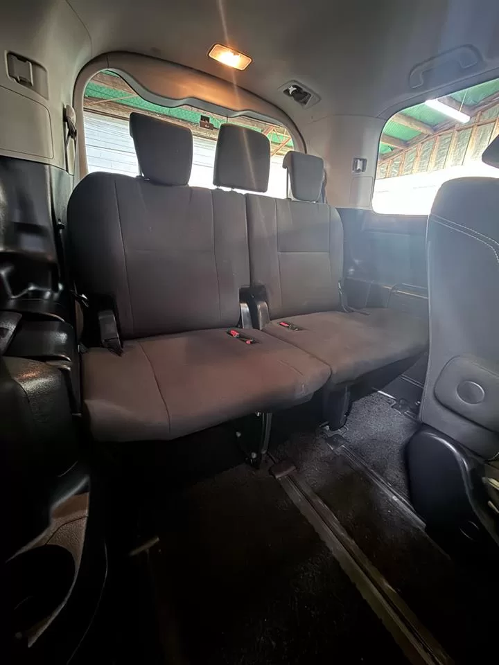 2015 Toyota Esquire 8 Seater – photo 18