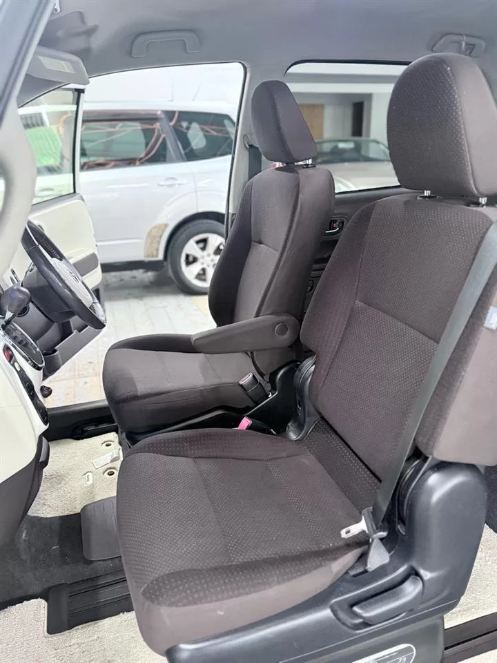 2013 Toyota Porte G – photo 13