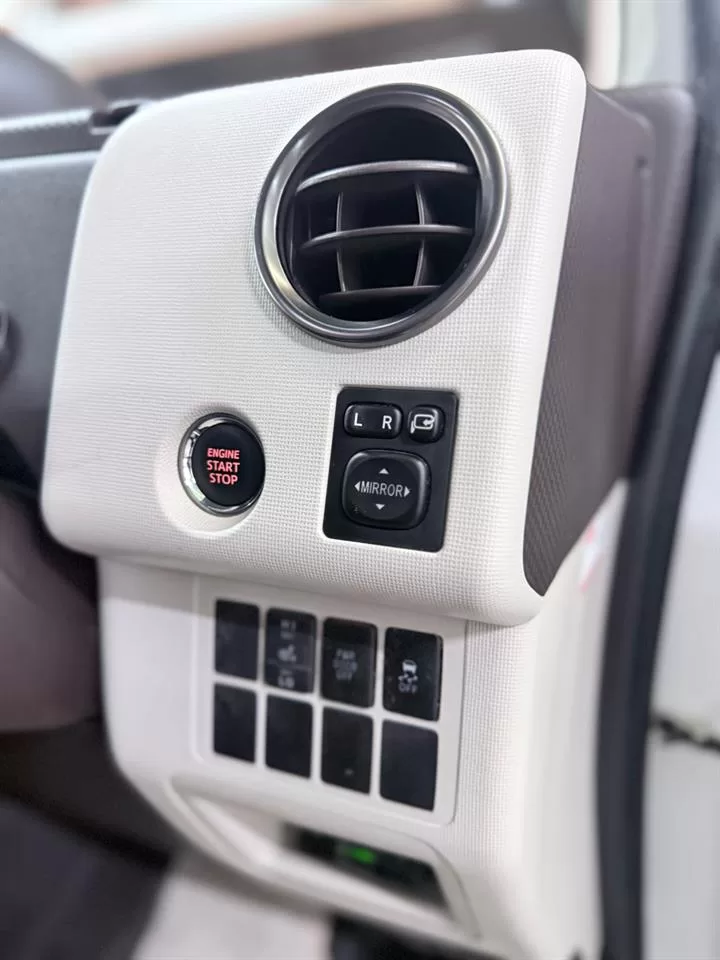 2013 Toyota Porte G – photo 17