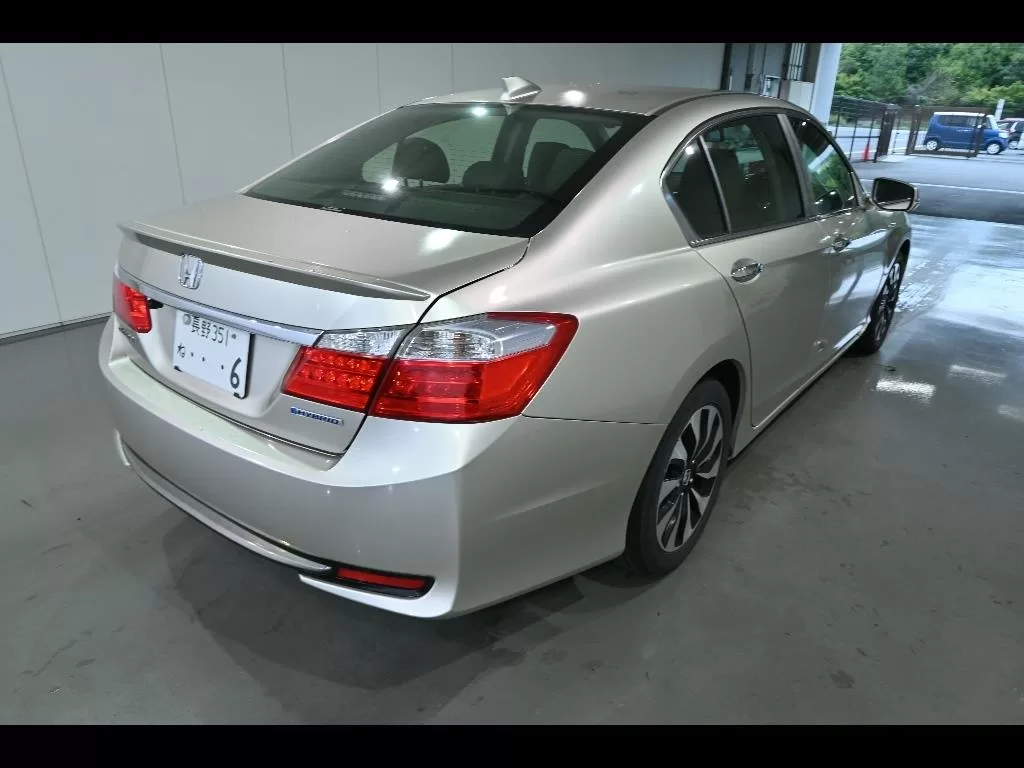 2014 Honda Accord HYBRID EX – photo 2
