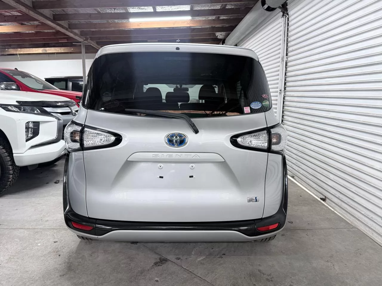 2017 Toyota Sienta Hybrid 7 Seater – photo 7